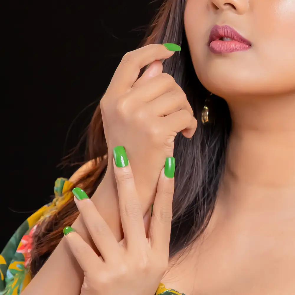 Nirvana Color Nail Enamel-Mint Mojito 33 (8ml)