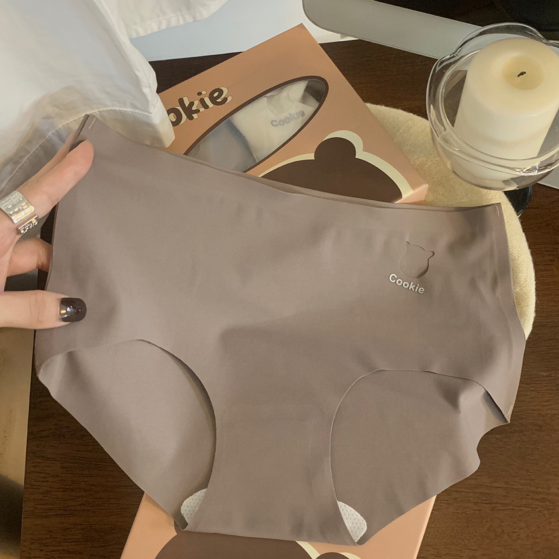 7A Mulberry Silk Antibacterial Mid-Waist Panty – Gift Box of 4 pcs